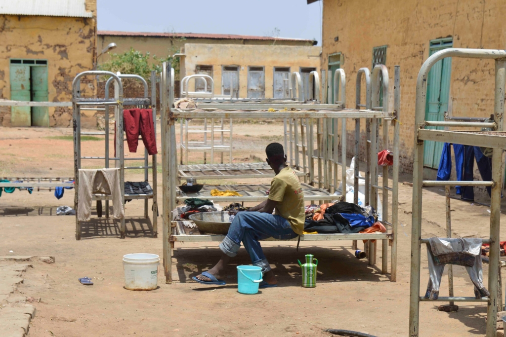 عنف وموت ومعاناة في السودان ،بالنسبة للناس ، ليس هناك مكان آمن